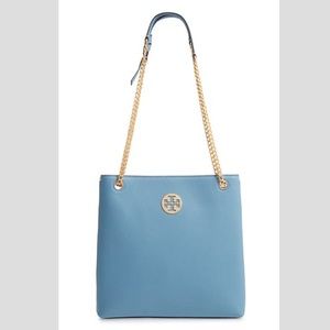 Tory Burch NWOT Everly Swingpack Shoulder Bag Blue